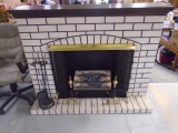 Beautiful Electric Fireplace w/Wood Mantel