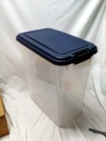 Plastic Tote with Hinged Lid 20