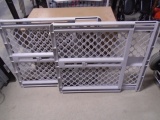 2 Expandable Pet/Child Gates