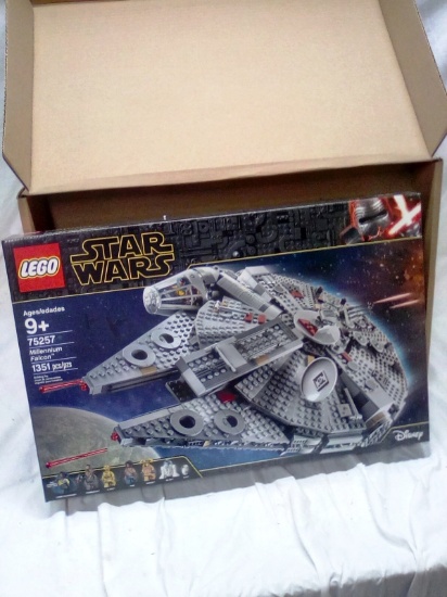 Lego 75257 Star Wars Millennium Falcon Starship Construction Set