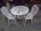 Wrought Iron Patio Bistro Tabel w/ 2 Matching Chairs