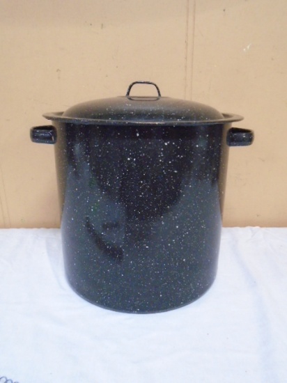 Large graniteware Stockpot
