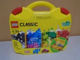 Lego Classic 213pc Set In Stoarge Case