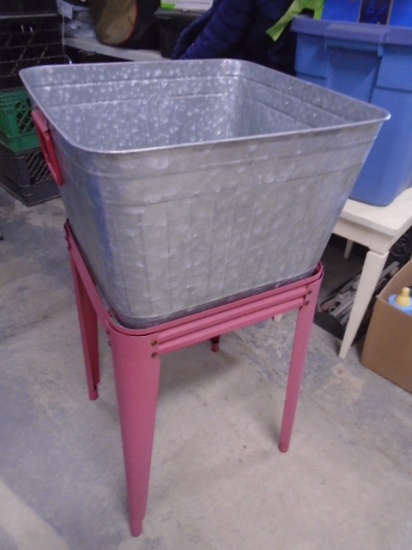 Galvinized Metal Drink/Planter Tub on Metal Stand