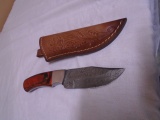 Custom Made Damaskus Blade Knife w/ Wood Handle