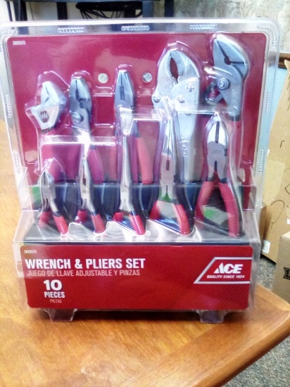 10 Piece Wrench and Plier Set