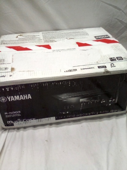 Yamaha R-N303 Network Stereo Receiver with MusicCast 100 Watts per Channel