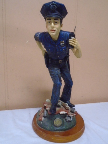 Vanmark "Requesting Back Up!" Policeman Figurine