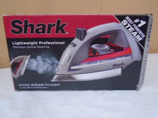 Shark Lightweight Professional Steam Iron