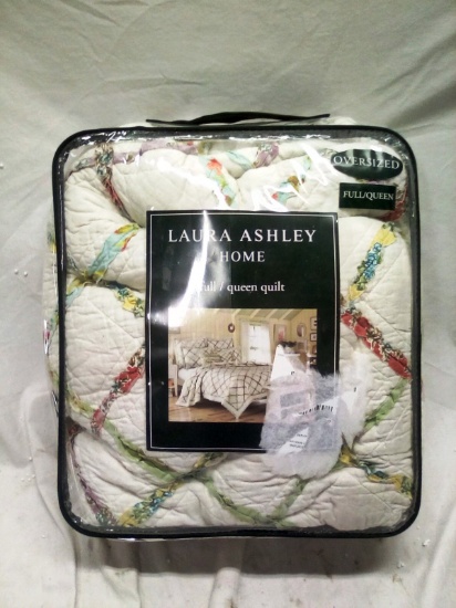 Laura Ashley Full/Queen Oversized Quilt