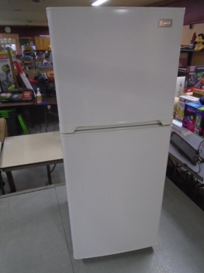 Avanti Refrigerator/Freezer