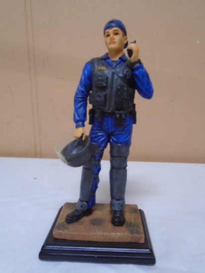 Blue Hats of Bravery "Tactical Plan" Figurine