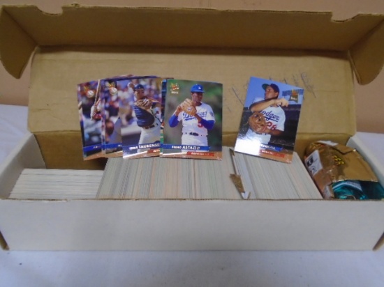 Large Box of Fleer Ultra Baseball Cards