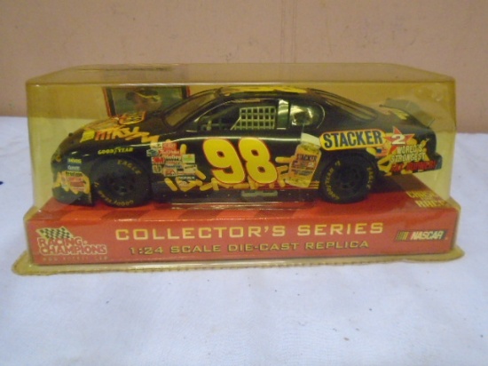 Racing Champions 1:24 Scale 2002 Die Cast Kenny Wallace Car