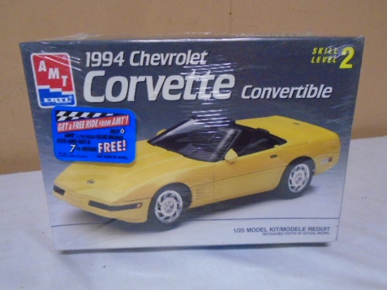 Ertl AMT 1/25 Scale 1994 Corvette Convertible Model Kit