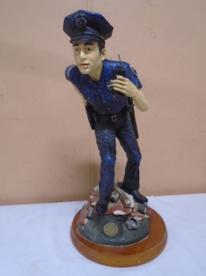 Large Vanmark Blue Hats of Bravery "Requesting Back Up" Policeman Figure