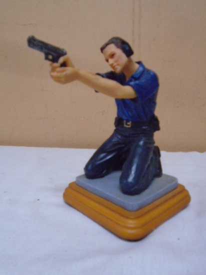 Vanmark Blue Hats of Bravery "Percieved Danger" Policeman Figurine