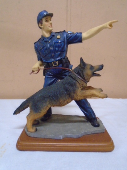Vanmark Blue Has of Bravery "Hot on the Trail"Policeman Figurine