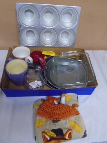 Large Group of Assorted Kitchenware