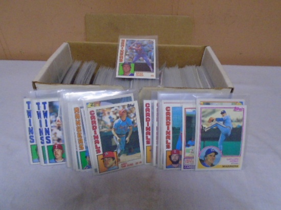 Large Group of Topps Baseball Cards