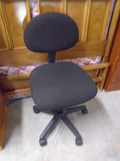 Rolling Office Desk Chair