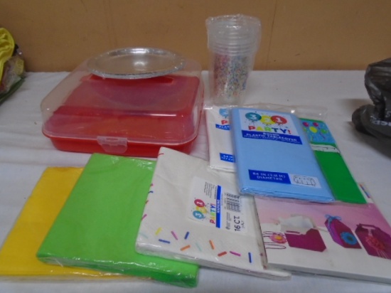 Cupcake Carrier & Group of Brand New Party Supplies