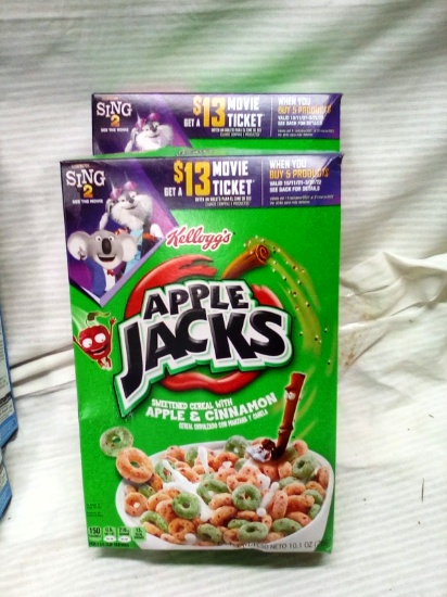 2   11oz boxes of Apple Jacks