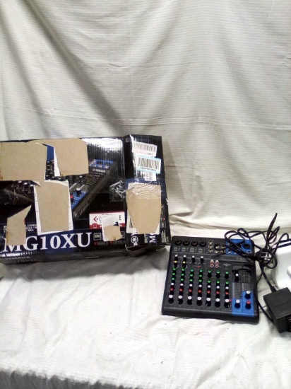Yamaha MG10XU Mixing Console