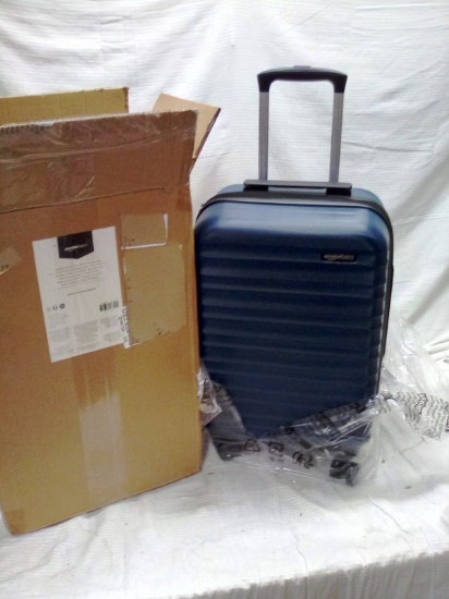 Amazon Basics 4 Wheeled telescoping handle Hardside 20" Carry on Luggage