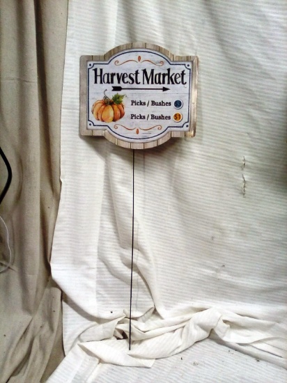 Harvest Market Sign