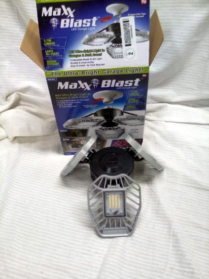 Maxx Blast LED Light Screw in Replacement