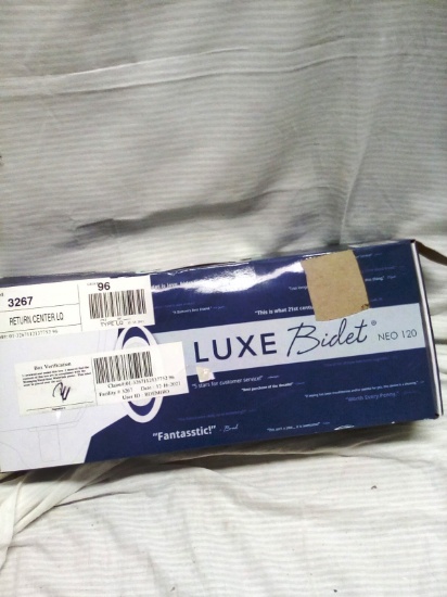 LUXE Bidet Set in the box