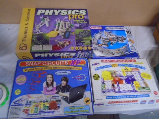 Group of 4 Building Kits