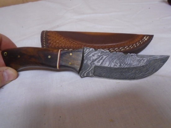 Custom Made Damascus Blade Knife w/ Leather Sheave