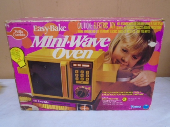 Vintage Betty Crocker Easy Bake Oven