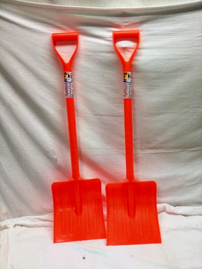 Pair of Composite 32" Long Trunk Shovels