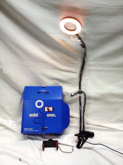ONN Selfie Lamp With Smart Phone Mount