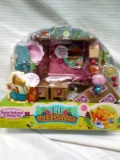 Lil Woodzeez Master Bedroom and Dining Play Set