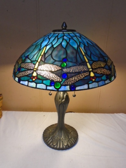 Beautiful Leaded Glass Shade Double Pull Table Lamp w/ Dragon Flies