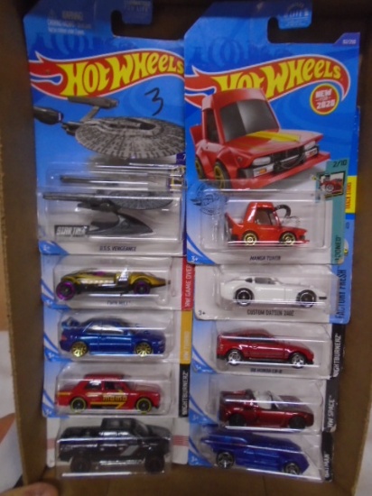 10pc Group of Hotwheels Cars & Trucks