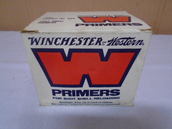 Box of 900 Winchester Primers of Shot Shell Reloading