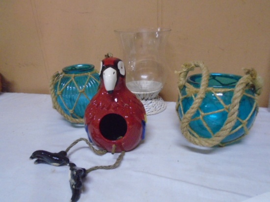 4pc Décor Group Including Ceramic Parrot Bird House
