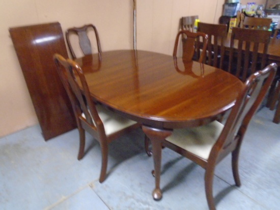 Beautiful Solid Cherry Ethan Allen Knob Creek Dining Table w/4 Chairs and 2 Center Leaves