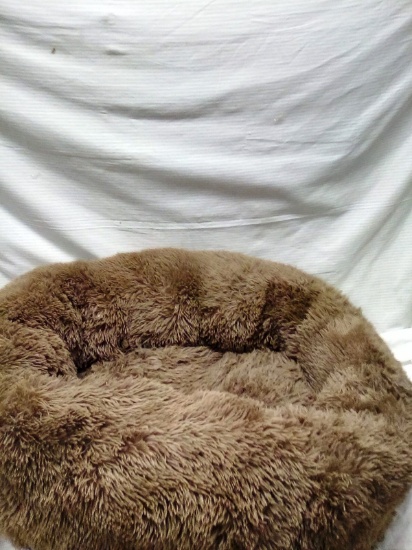 32" Diameter Plush Pet Bed