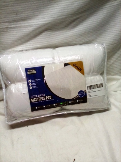 Utopia Fitted Quilted Mattress Pad Queen Size New In Package