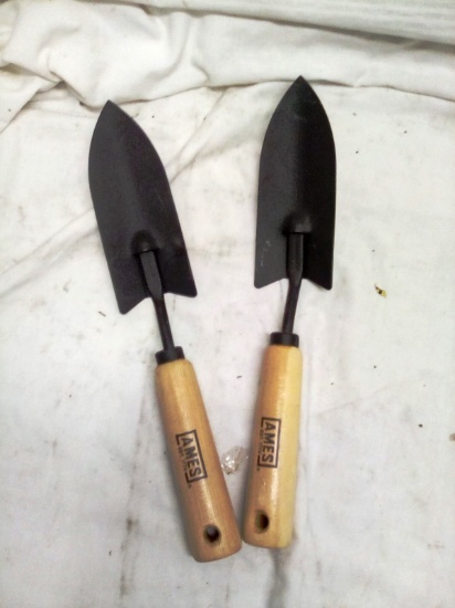Qty: 2, 13" Gardening Shovels