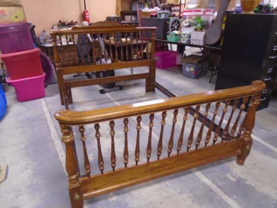 Beautiful Solid Wood Queen Size Bed Complete