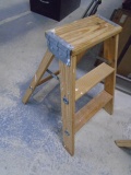2 Step Wooden Step Ladder/Stool