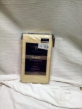 Qty: 2 King Size Pillow Cases  625 Thread Count