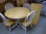 White Painted Oak Pedistal Round Dining Table w/ Center Leaf & 4 Matching Chairs